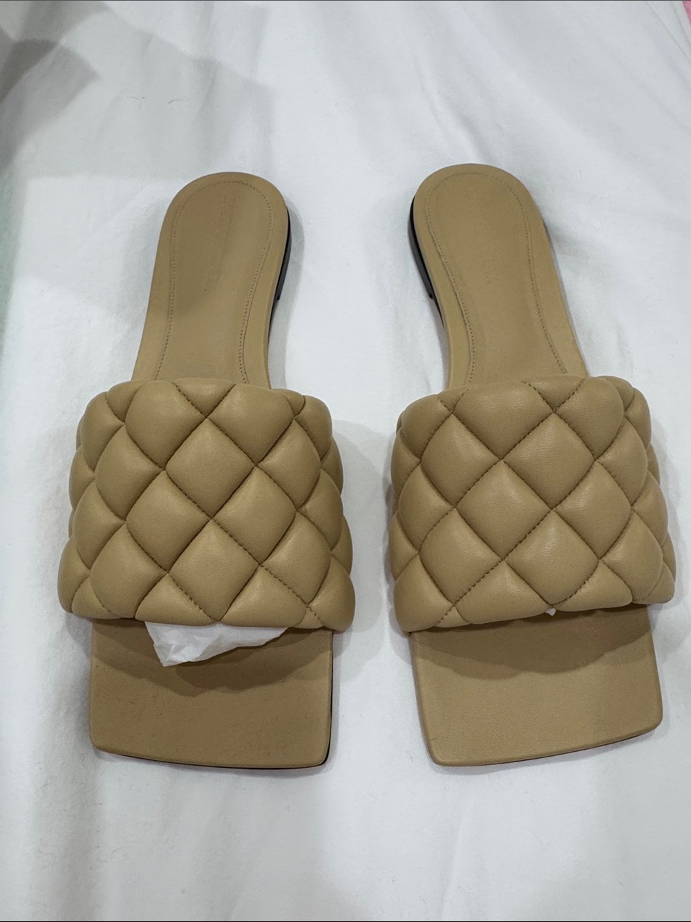 Bottega Veneta quilted sandal
